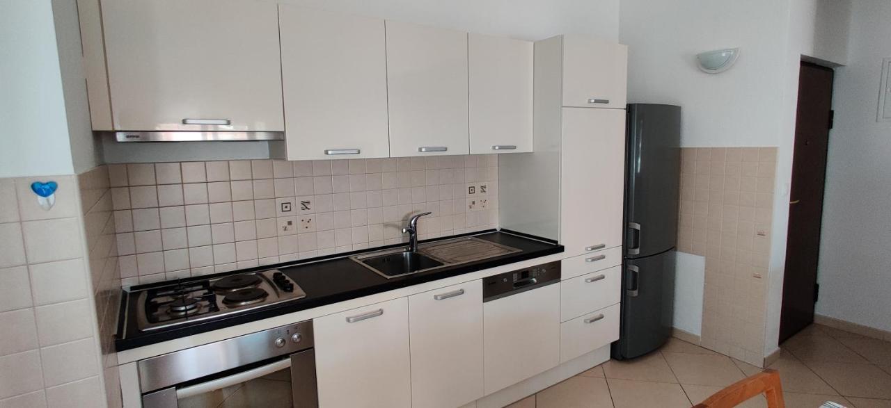 Apartment Dea โตรกีร์ ภายนอก รูปภาพ