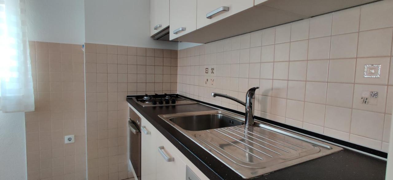 Apartment Dea โตรกีร์ ภายนอก รูปภาพ